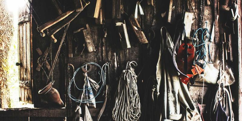 微服务架构在大型企业软件开发中的实践与挑战：IT外包与开发168模式下的深度解析